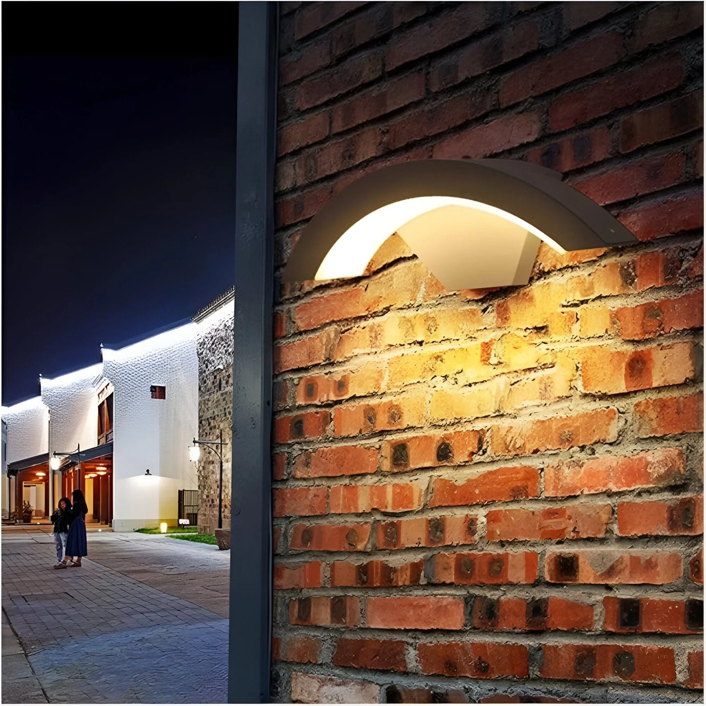 Essantial – Motion Sensor Outdoor Wall Light