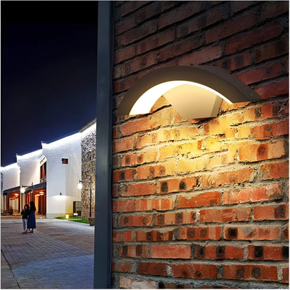 Essantial – Motion Sensor Outdoor Wall Light