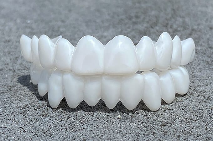 Essantials | Dental prosthesis