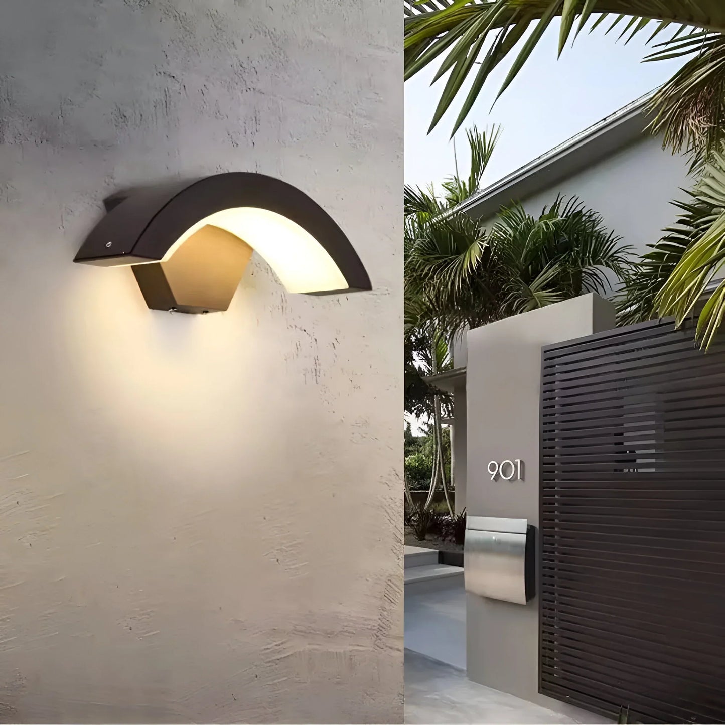 Essantial – Motion Sensor Outdoor Wall Light