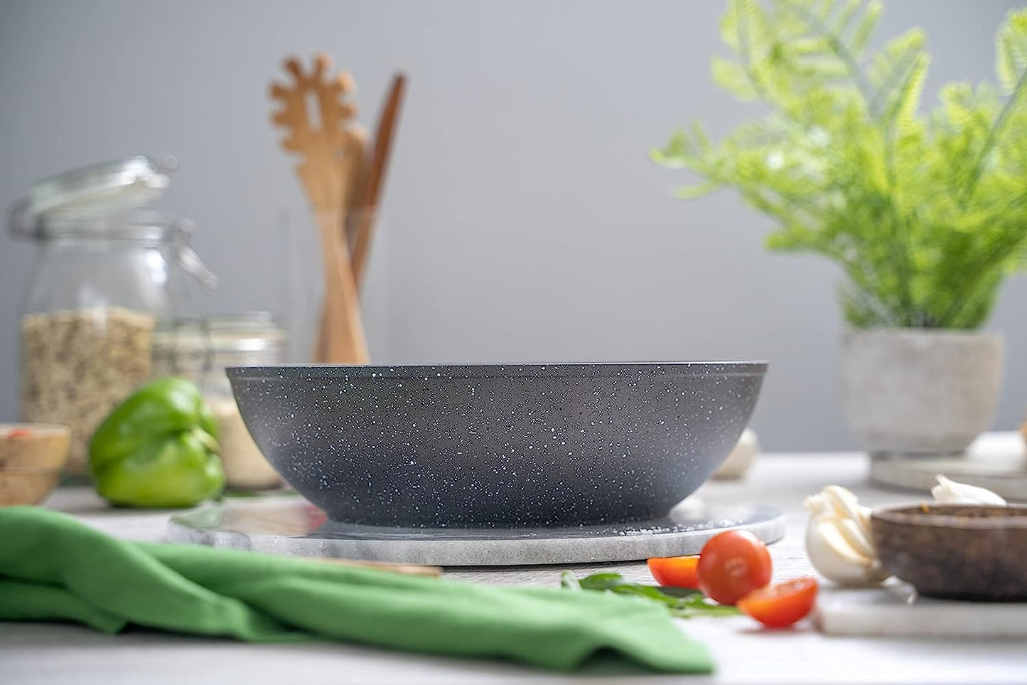 28cm Induction Wok Pan with Glass Lid & Removable Handle, Nuovva