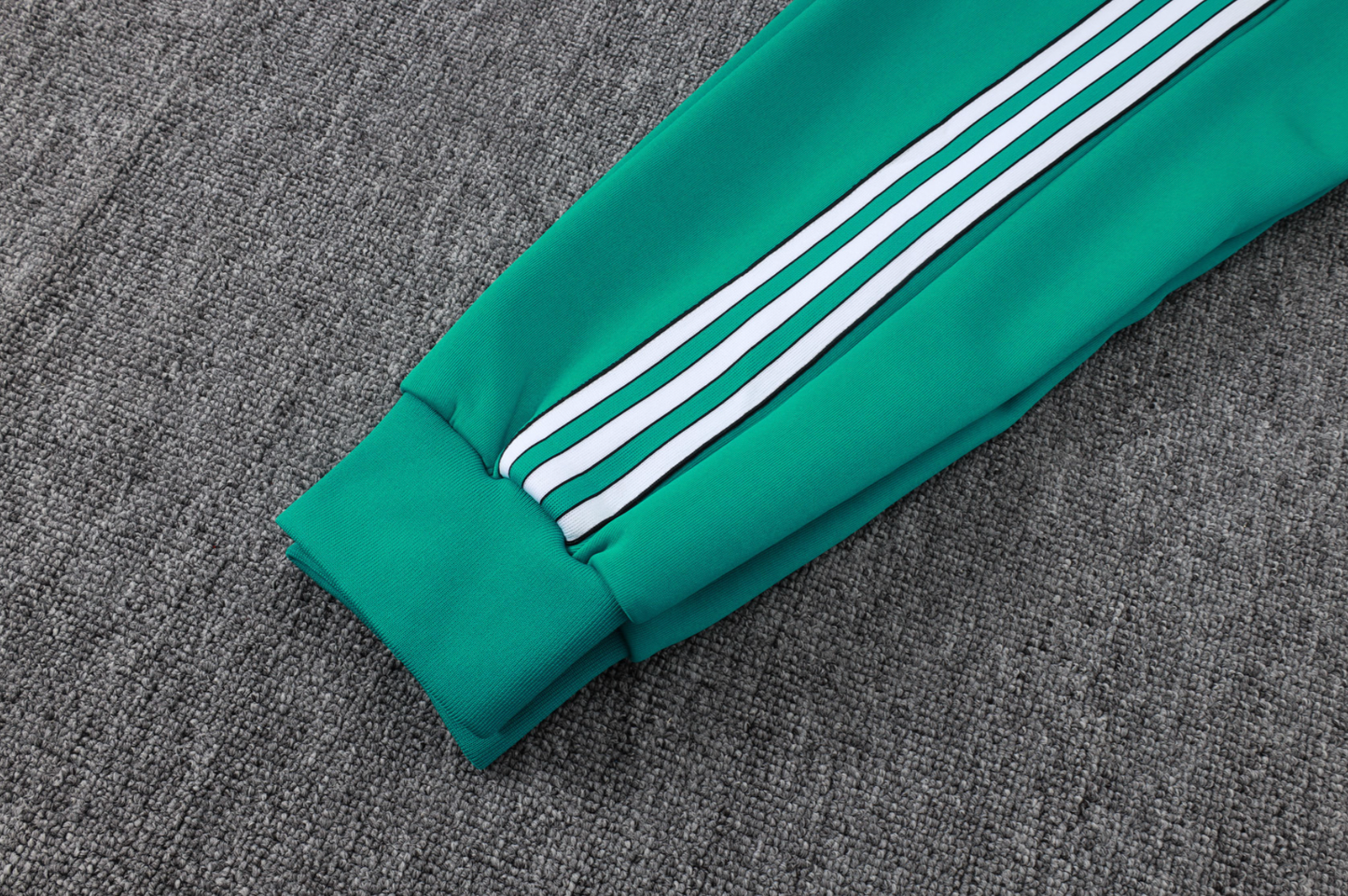 Liverpool FC 2027 Green Tracksuit Terrace Icons