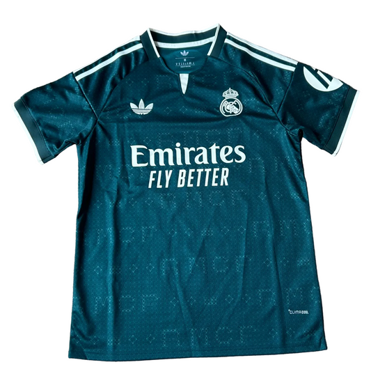 Real Madrid 2026/2027 udebanetrøje