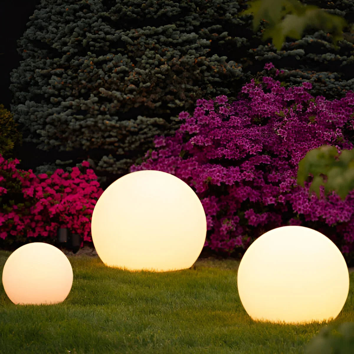 essantials – Weatherproof Garden Light
